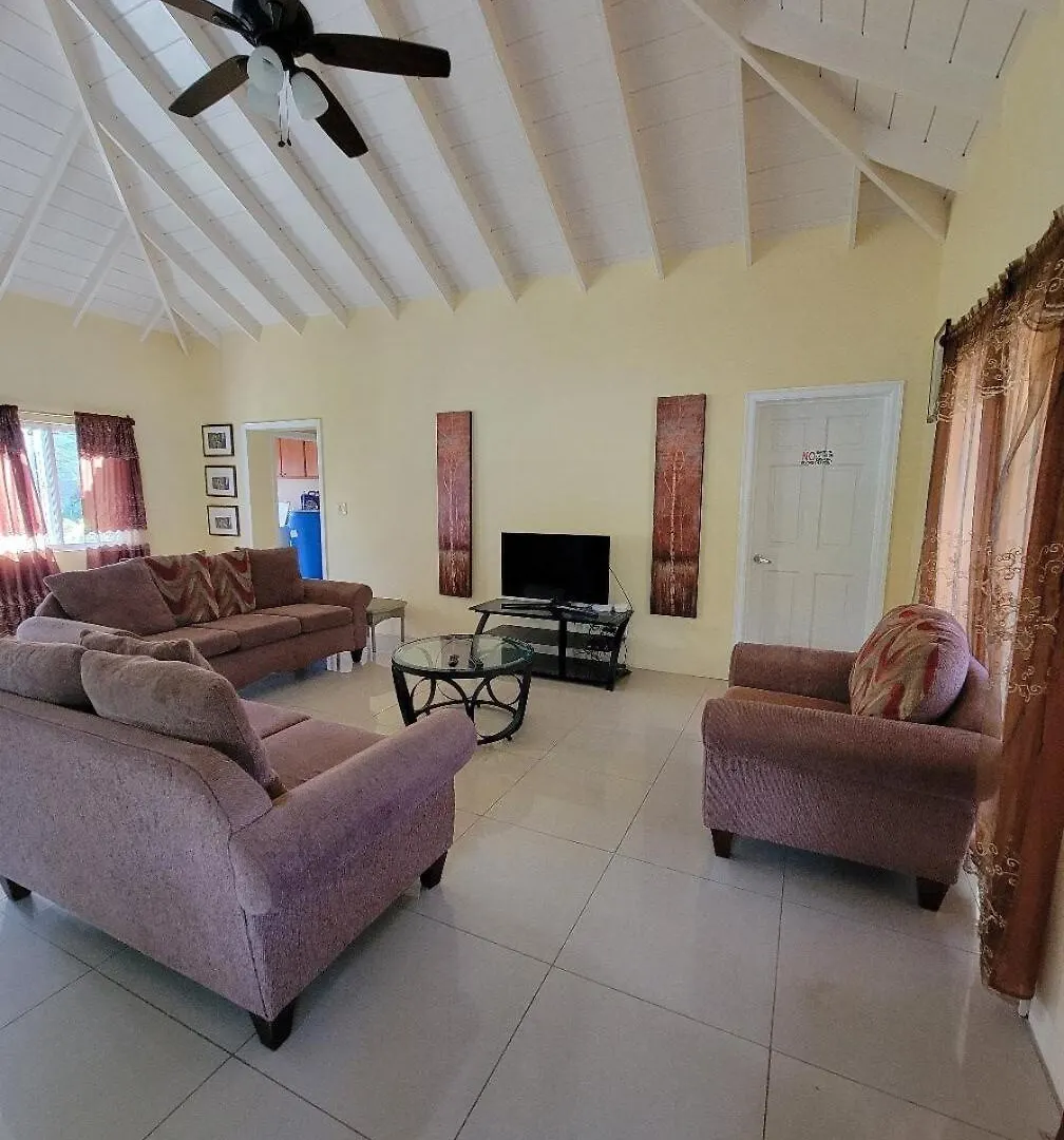 Luxury Villa, Cades Bay, Nevis - Villa Tranquil Cotton Ground Saint Kitts en Nevis